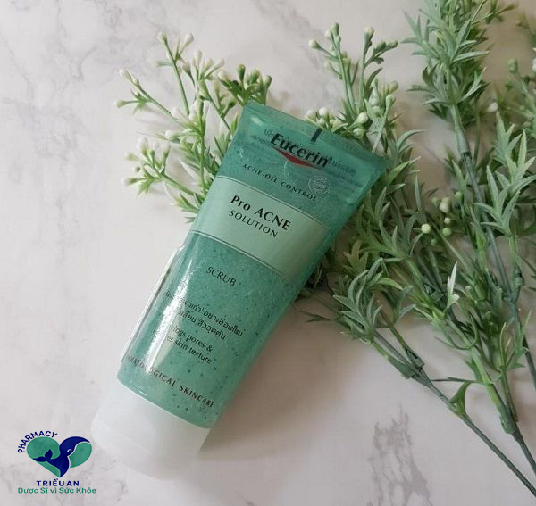 Tay Da Chet Eucerin Pro Acne Scrub Review